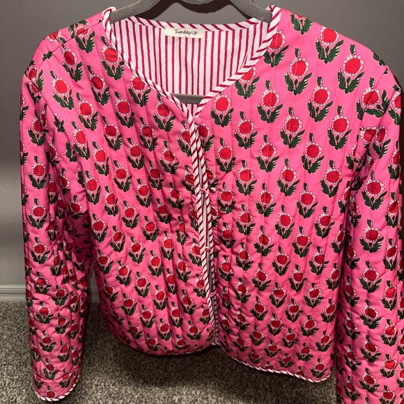 Sunday Up Unisex Indian Pink Floral Quilted Jacket L - Picture 2 of 7